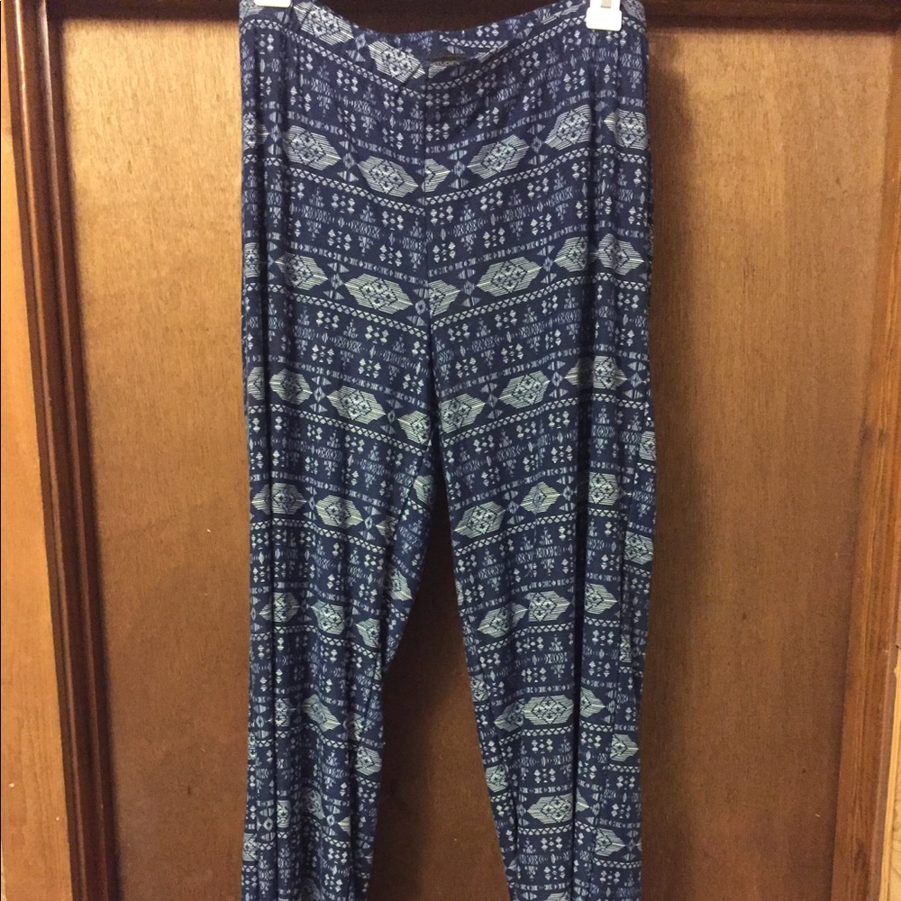 Comfy Aztec Pattern Pants